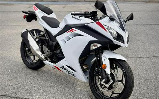 2026 Kawasaki Ninja® 300 ABS