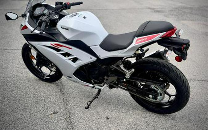 2026 Kawasaki Ninja® 300 ABS