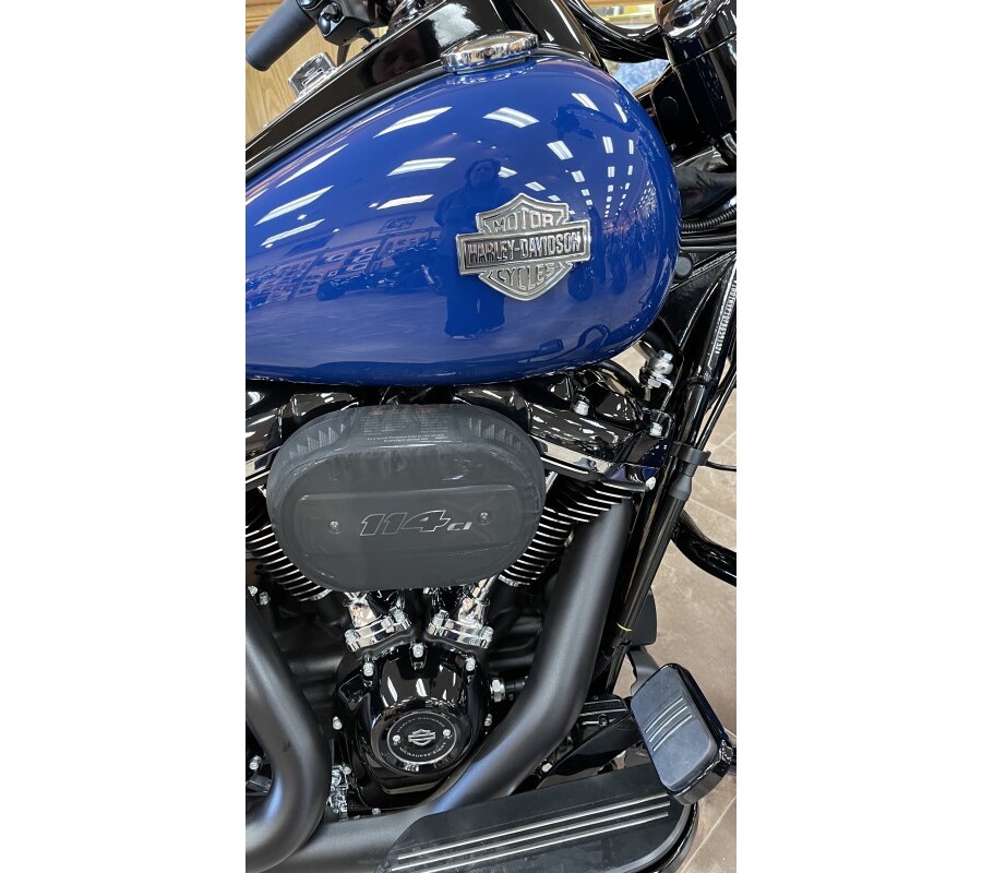 2023 HarleyDavidson Road King Special Bright Billiard Blue Black