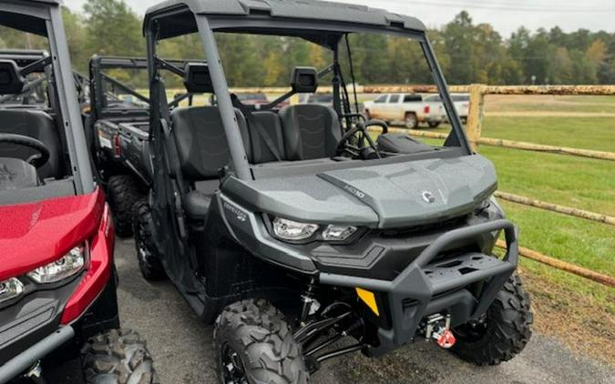 2024 Can-Am® Defender XT HD10