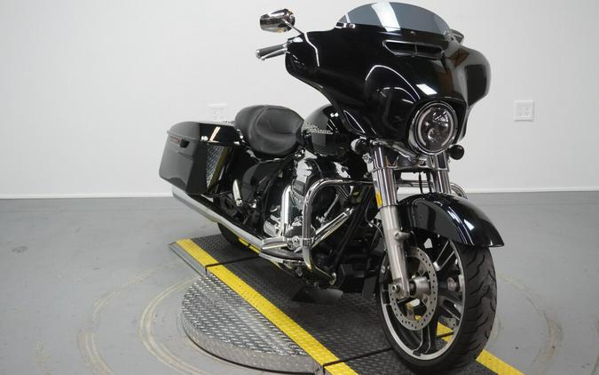 2015 Harley-Davidson® Street Glide® Special Vivid Black