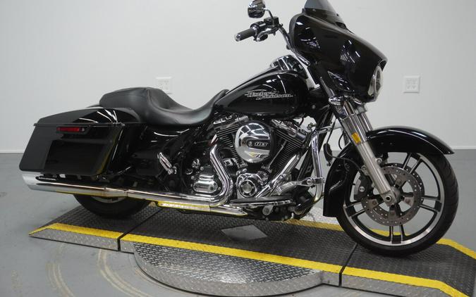2015 Harley-Davidson® Street Glide® Special Vivid Black