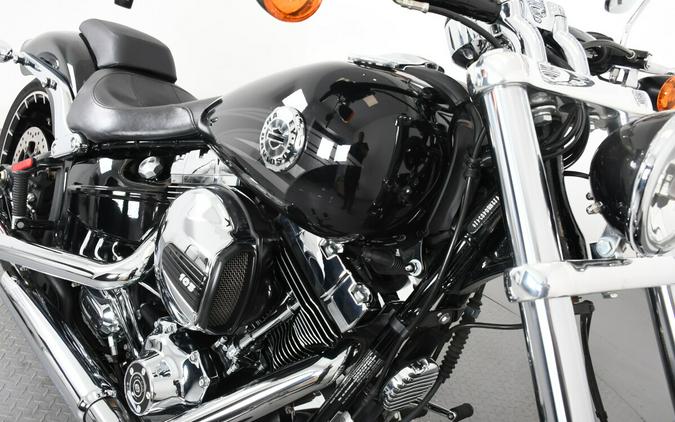 2017 Harley-Davidson® FXSB Breakout®