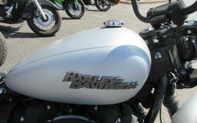 2020 HARLEY SOFTAIL STREET BOB