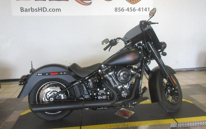 2026 Harley-Davidson® FLHD - Deadwood™