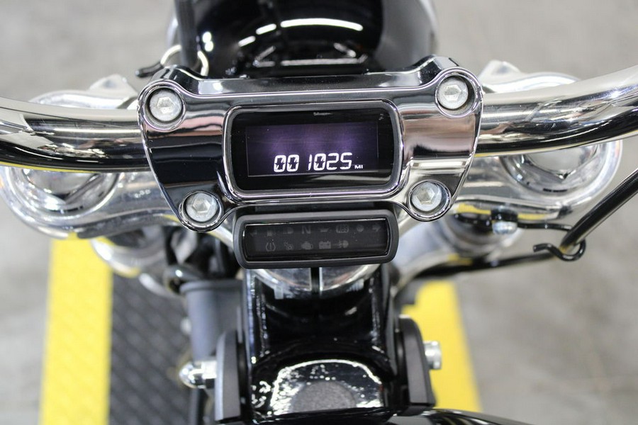 2022 Harley-Davidson® FXST - Softail® Standard