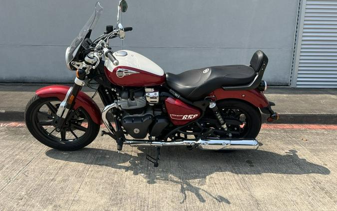 2024 Royal Enfield Super Meteor 650 Celestial Red