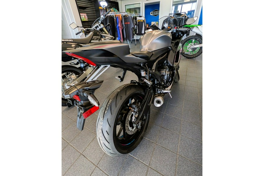 2024 Yamaha R7 YZFR7RGY