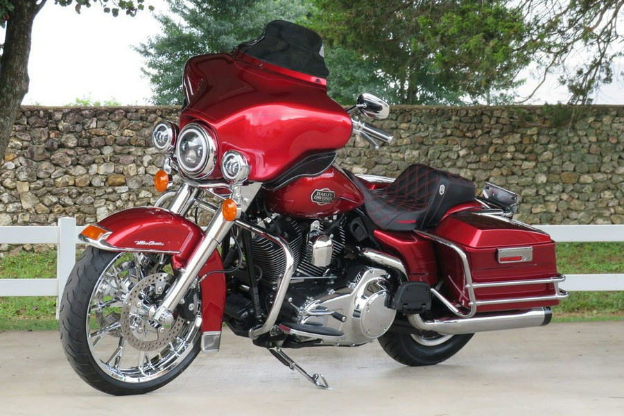 2008 Harley-Davidson® FLHTCU - Ultra Classic® Electra Glide®