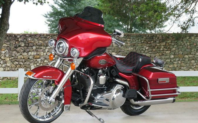 2008 Harley-Davidson® FLHTCU - Ultra Classic® Electra Glide®