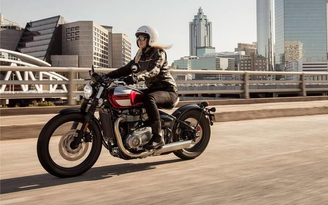 2019 Triumph Bonneville Bobber (Two-Tone)