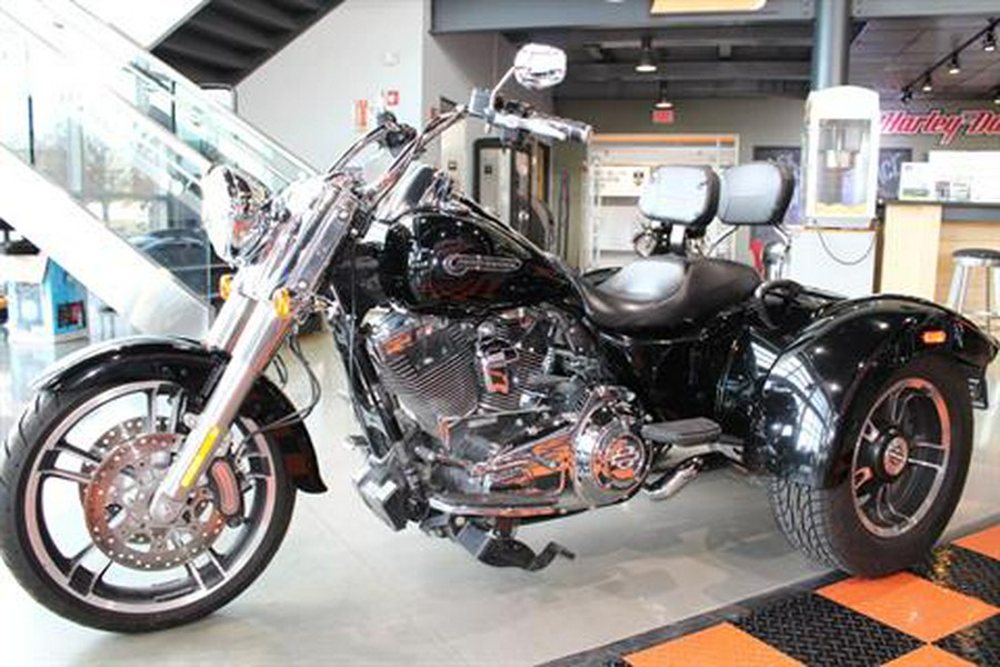 2015 Harley-Davidson Freewheeler™