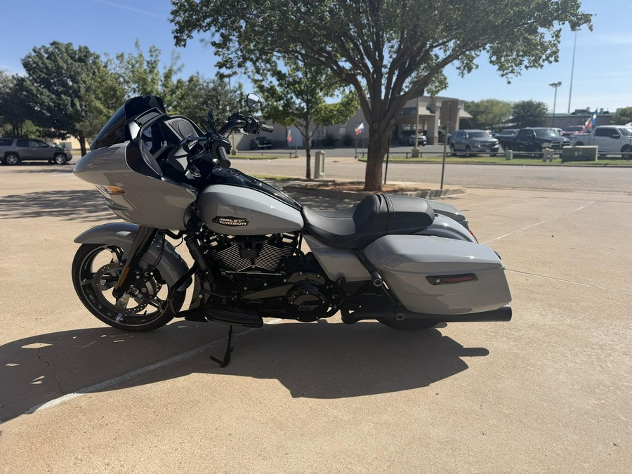 2025 Harley-Davidson® Road Glide® Billiard Gray - Black Finish