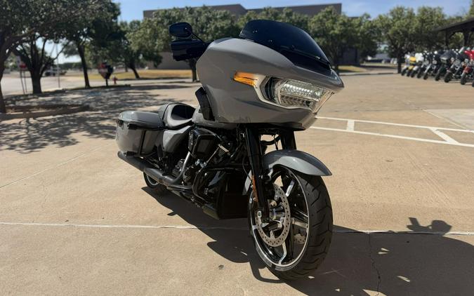 2025 Harley-Davidson® Road Glide® Billiard Gray - Black Finish