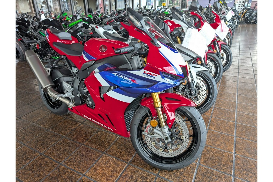 2025 Honda CBR1000RR-R Fireblade SP