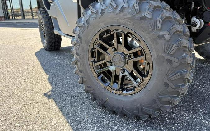 2026 Can-Am® Defender Limited HD11