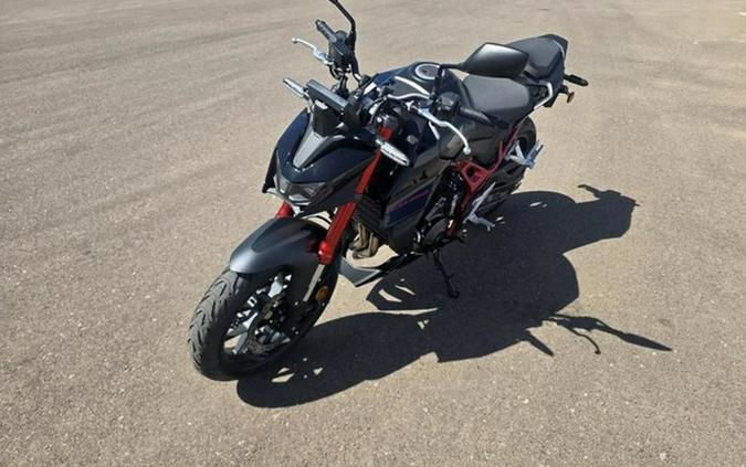 2026 Honda CB750 Hornet E-Clutch