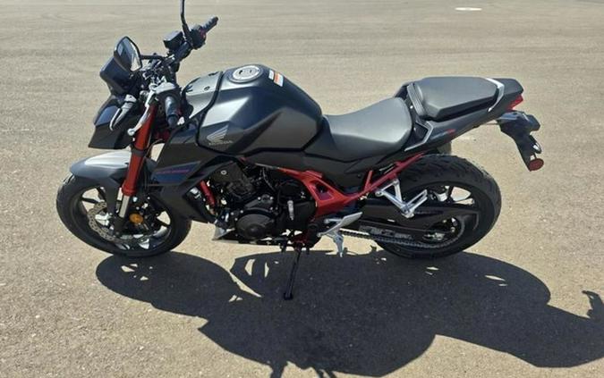 2026 Honda CB750 Hornet E-Clutch
