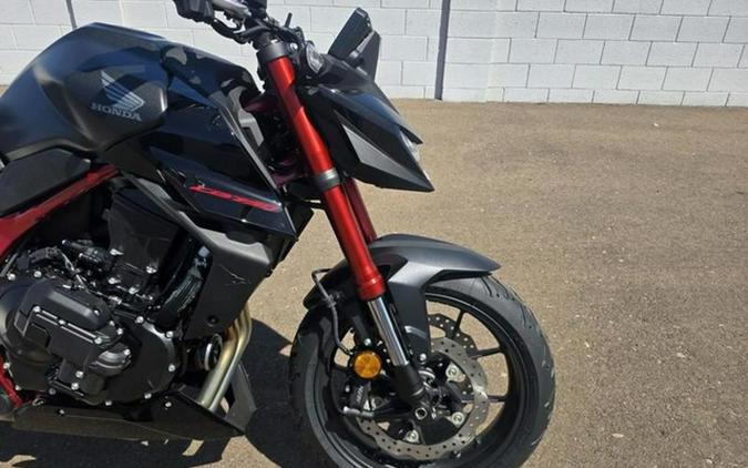 2026 Honda CB750 Hornet E-Clutch