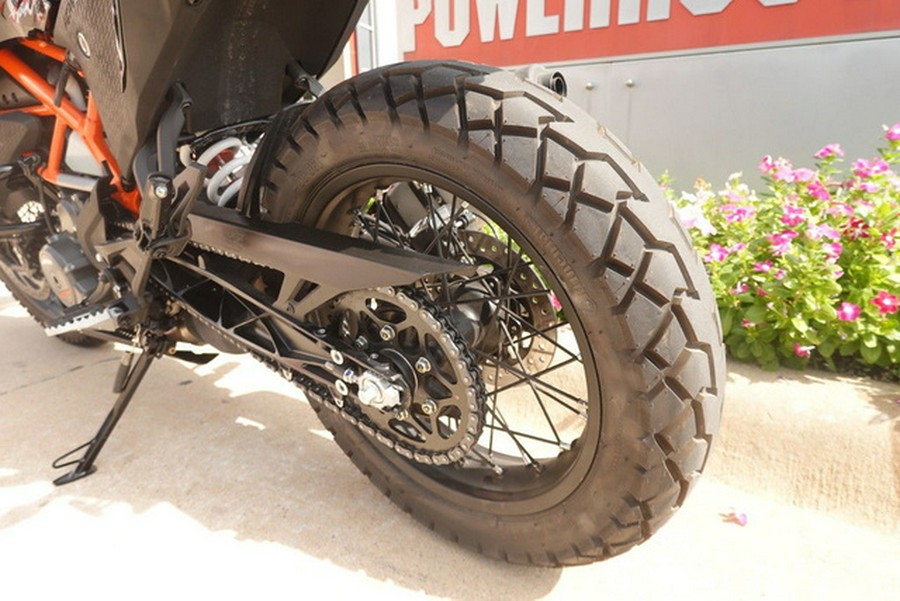 2024 KTM Adventure 390