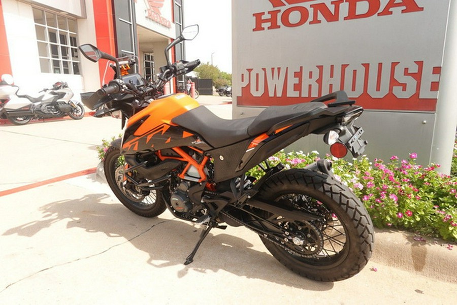 2024 KTM Adventure 390