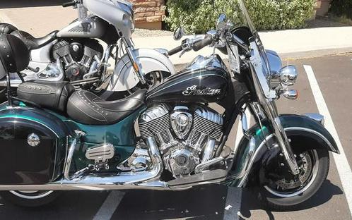 2018 Indian Motorcycle® Springfield® ABS Metallic Jade over Thunder Black