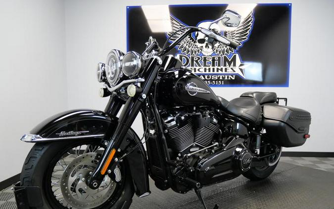 2020 Harley-Davidson® FLHCS - Heritage Classic 114