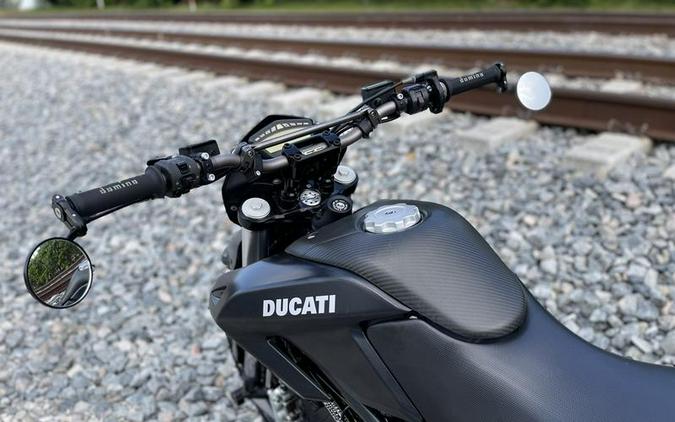 2011 Ducati Hypermotard 796