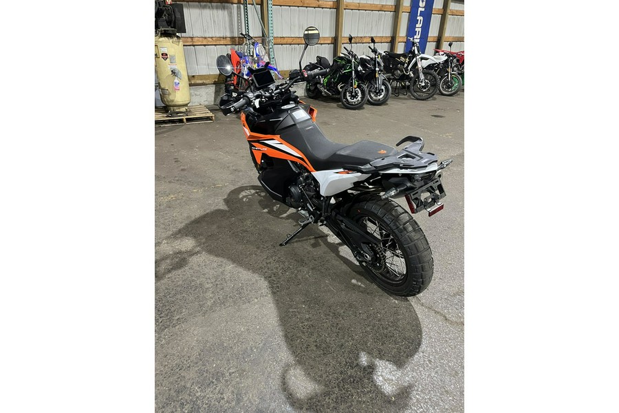 2023 KTM 890 Adventure