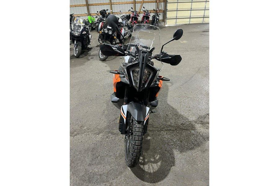 2023 KTM 890 Adventure