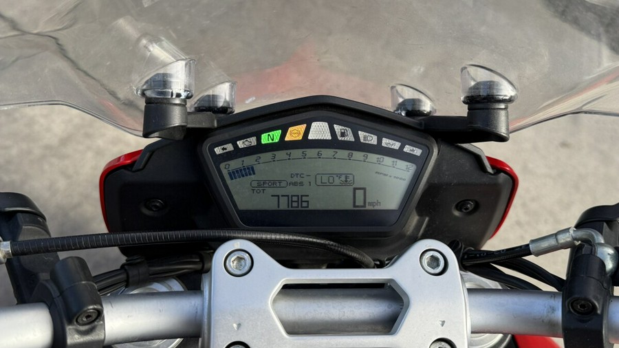 2015 Ducati Hyperstrada HYS821