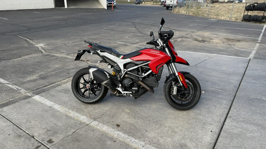 2015 Ducati Hyperstrada HYS821