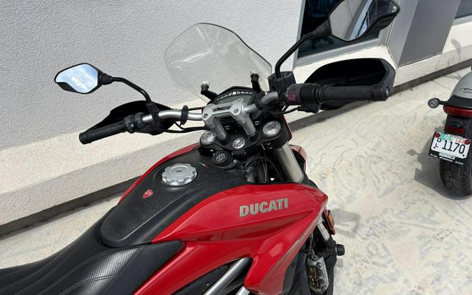 2015 Ducati Hyperstrada HYS821