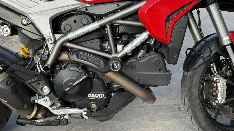 2015 Ducati Hyperstrada HYS821