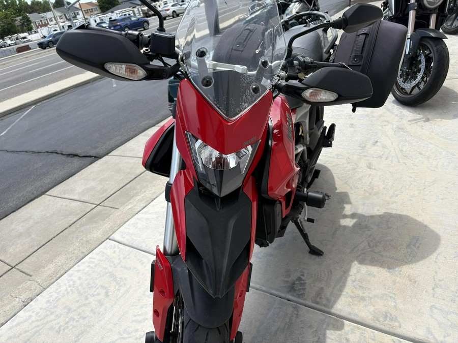 2015 Ducati Hyperstrada HYS821