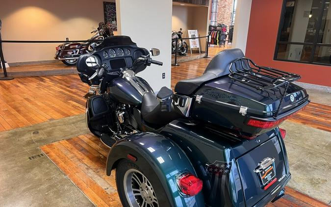 Used 2021 Harley-Davidson Tri-Glide Ultra Classic Trike Motorcycle For Sale Near Memphis, TN