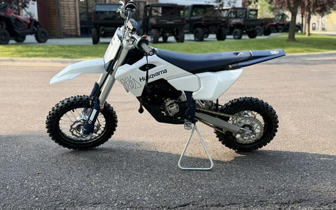 2027 Husqvarna EE 5