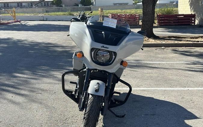 2026 Indian Chieftain PowerPlus Dark Horse 112 w/PowerBand Chalk with Black Metallic