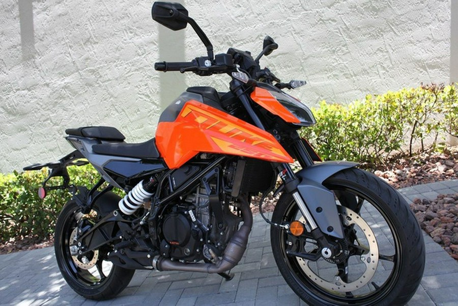 2024 KTM 250 Duke