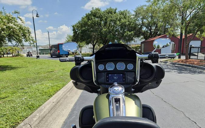 FLHTCUTG 2022 Tri Glide Ultra