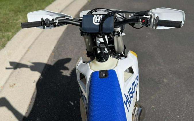 2027 Husqvarna TX 300 300