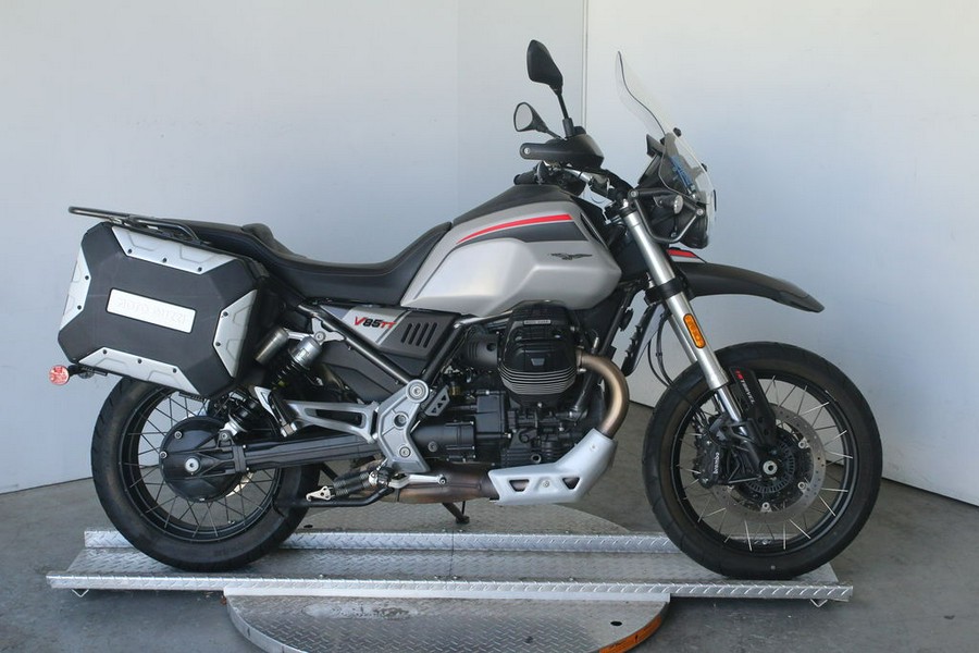 2023 Moto Guzzi V85 TT