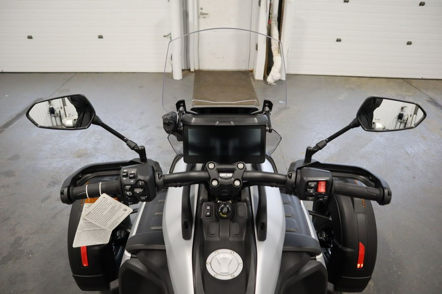 2025 Can-Am® Canyon XT