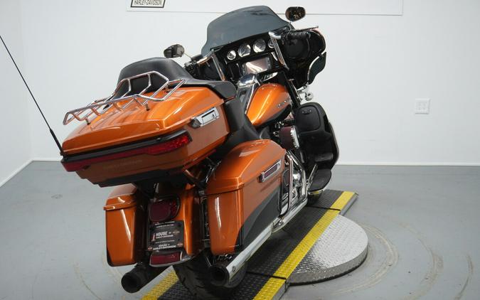 2015 Harley-Davidson® Ultra Limited Two-Tone Amber Whiskey/Vivid Black