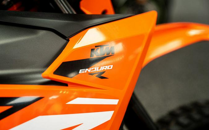 2026 KTM Enduro 390 R