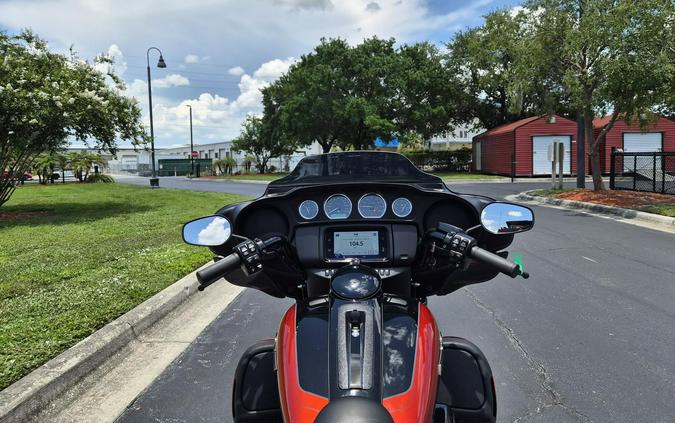 FLHTCUTG 2025 Tri Glide Ultra