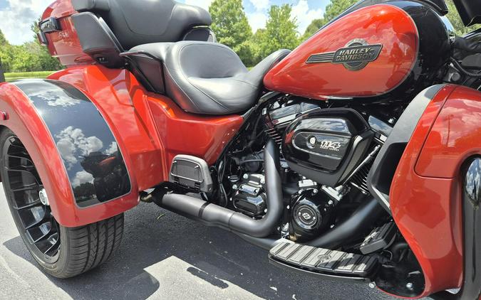 FLHTCUTG 2025 Tri Glide Ultra