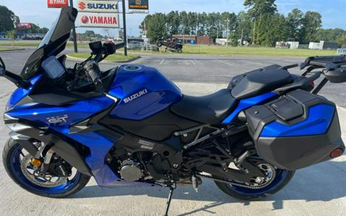 2025 Suzuki GSX-S1000GT+