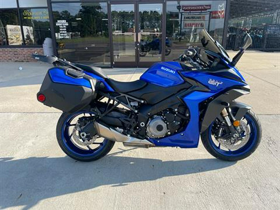 2025 Suzuki GSX-S1000GT+