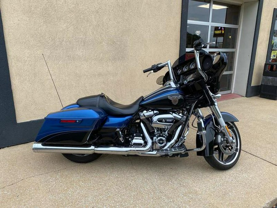 2018 Harley-Davidson® FLHX - Street Glide® 115th Anniversary